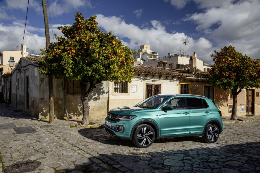  Volkswagen T-Cross R-Line 2019 года  (WW) (фото 37 из 54)